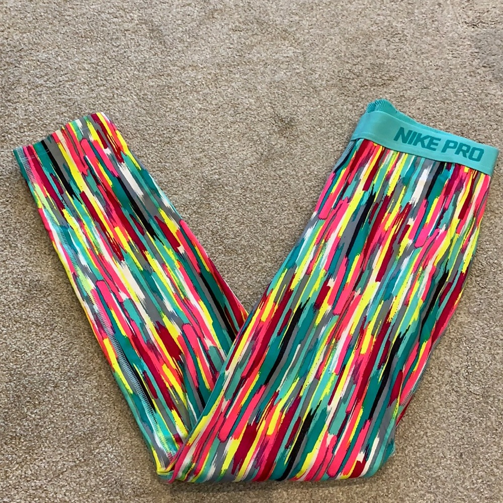 Nike pro workout leggings youth sz XL (adult S)